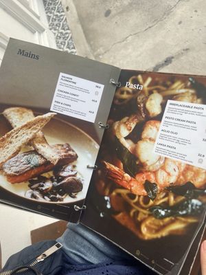 The Replacement - Lodge & Kitchen by null