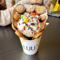 Luu’s Cafe - Bubble waffle cone