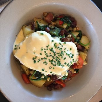 Johnston's Saltbox - New American Near Me - San Carlos, California Johnston's Saltbox - New American Near Me - San Carlos, California