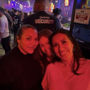 Flashbackz Lounge & Grill - Good friends having a good time!! - Lounges Near Me - Whittier, California