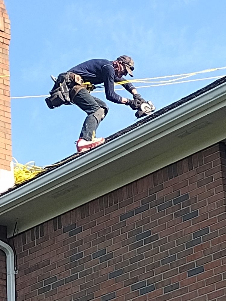 Slide of B & T Contracting