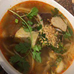 Bun bo hue.