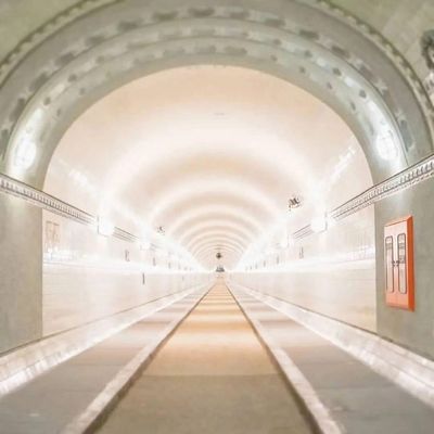 Alter Elbtunnel by null