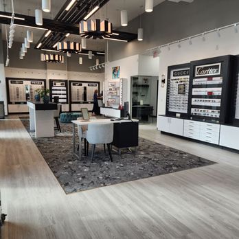 Family Eye Center - Optometrists Near Me - Davie, Florida Family Eye Center - Optometrists Near Me - Davie, Florida
