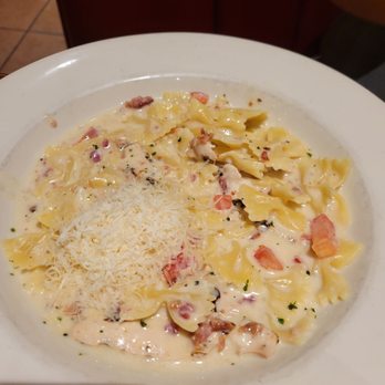 Johnny Carino's - Bowtie festival - Italian Near Me - Albany, Oregon Johnny Carino's - Bowtie festival - Italian Near Me - Albany, Oregon