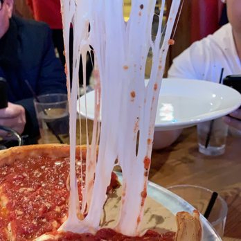 Giordano's - Small cheese pizza, 6 slices - Pizza Near Me - Chicago, Illinois