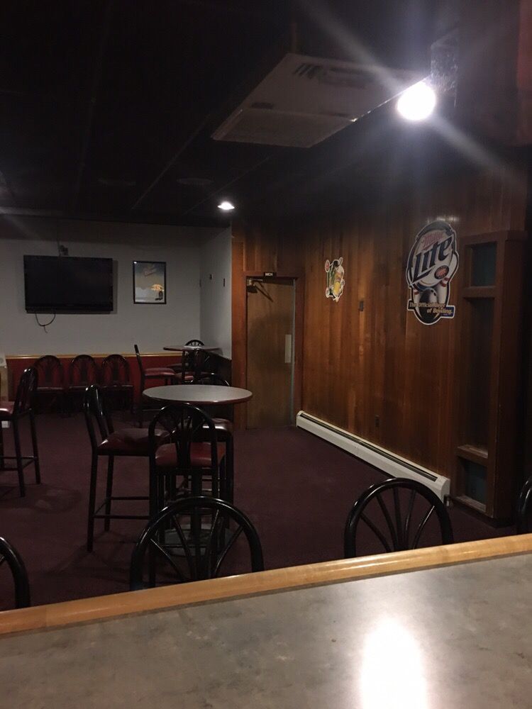 RUTLAND BOWLERAMA Updated May 2024 20 Photos & 14 Reviews 158 S