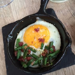 Bistro V - Fried egg skillet comes with brunch.