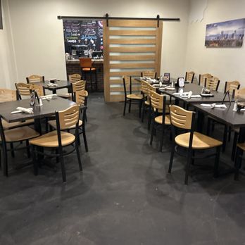 5280 Burger & Taphouse - Private room - Burgers Near Me - Austin, Texas 5280 Burger & Taphouse - Private room - Burgers Near Me - Austin, Texas