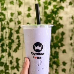 Royaltea - Brookline - Taro slush with black pearl