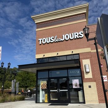 Tous Les Jours - Outside - Bakeries Near Me - Ashburn, Virginia