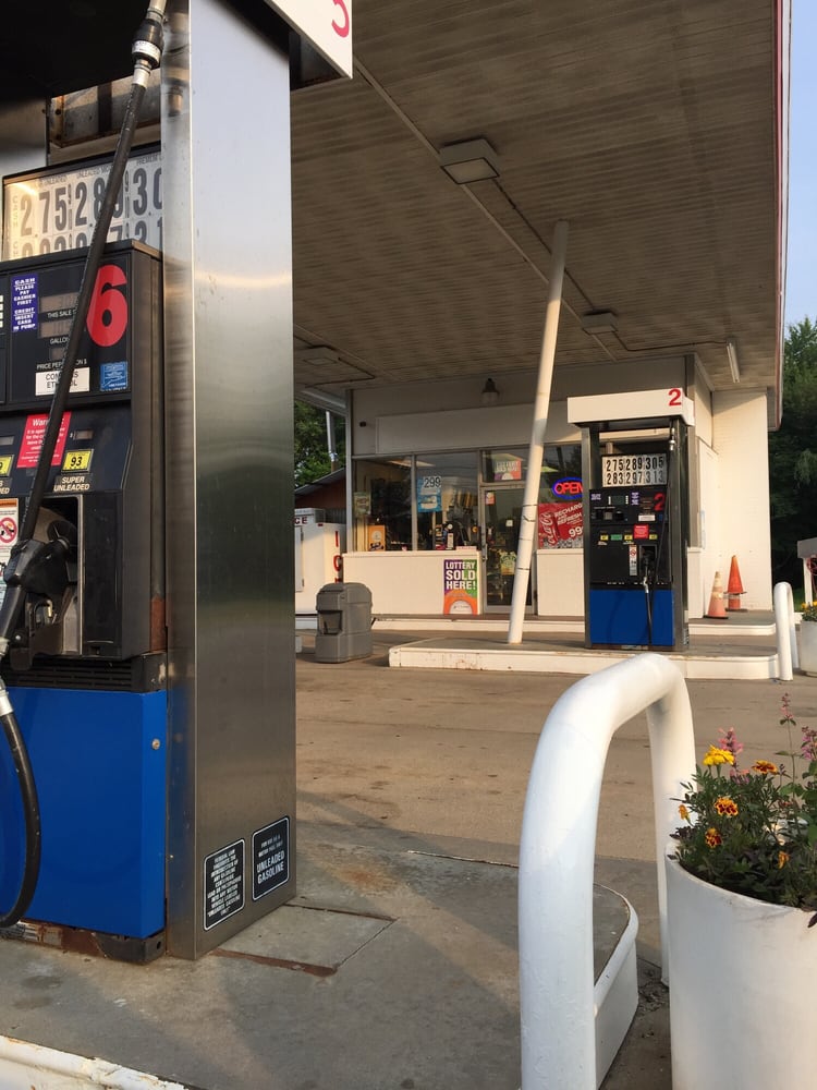 CLINTON GAS Updated September 2024 154 W Main St, Clinton