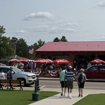 Andy's Pontoon Saloon - BUSY! - Beer Gardens Near Me - Eagle River, Wisconsin Andy's Pontoon Saloon - BUSY! - Beer Gardens Near Me - Eagle River, Wisconsin