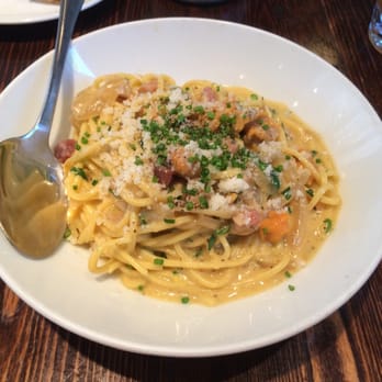 Coppa Enoteca - Spaghetti alla Carbonara, egg pasta with smoked pancetta, sea urchin and farm egg - Italian Near Me - Boston, Massachusetts