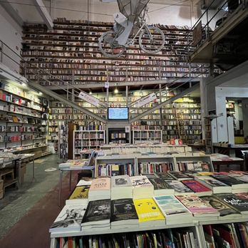 LX Factory - Venues & Event Spaces Near Me - Lisbon, 11