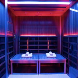 Perspire Sauna Studio - Lakewood Ranch - Full spectrum private infrared sauna studio with red light therapy