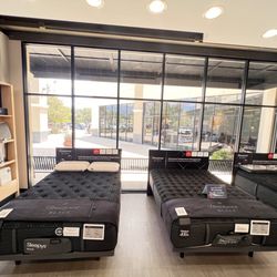 Mattress Firm Shoppes at Millenia - Beautyrest Black Series 3