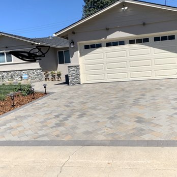 Montes Alto - Driving way paver in herringbone style - Landscape Architects or Designers Near Me Montes Alto - Driving way paver in herringbone style - Landscape Architects or Designers Near Me