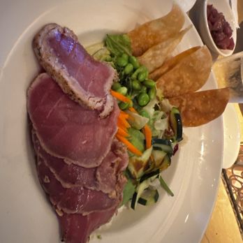 The Cheesecake Factory - Seared tuna tataki bowl - American Near Me - Roseville, California