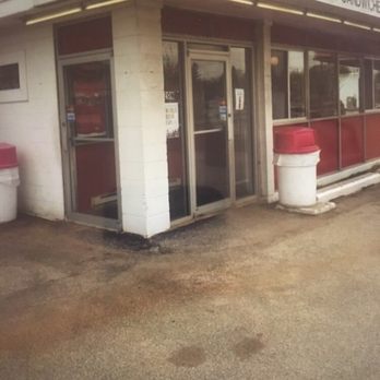 Ray's Drive-In - New American Near Me - Grand Haven, Michigan
