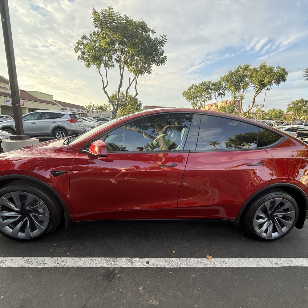 Tesla Model Y Xpel tinting Tesla Model Y Xpel tinting