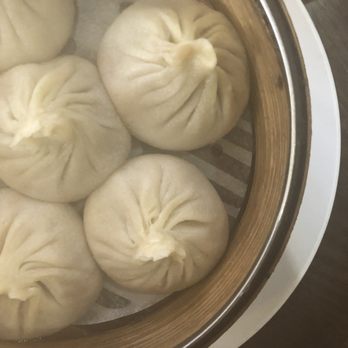 Dumpling Cafe - Plump Xiao long bao (soup dumplings) - Taiwanese Near Me - Boston, Massachusetts