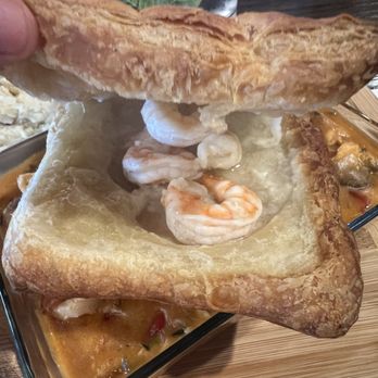 Dueling Spoons - Seafood pot pie - Salad Near Me - Fall Creek, Oregon