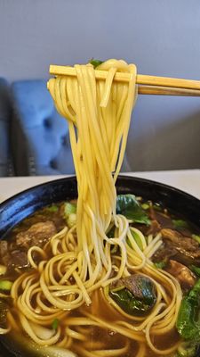 Noodls Bar & Dumpling by null