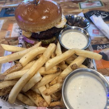 COLD BEERS & CHEESEBURGERS - Updated March 2025 - 81 Photos & 91 ...