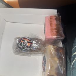 Root beer, Amaretto & Peanut Butter fudge! Sooooo good!!!! Root beer, Amaretto & Peanut Butter fudge! Sooooo good!!!!