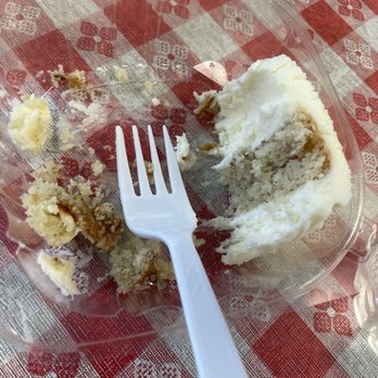 Carmine's Pizza - Coconut Cake 5/5 excellent. Ate it before the pizza and forgot to take the picture! - Pizza Near Me - Dallas, Texas