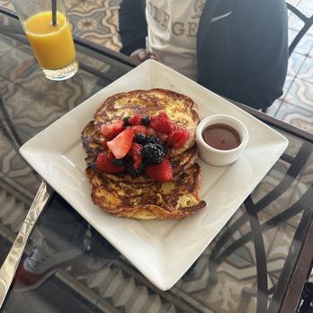 Perch - French toast - Lounges Near Me - Los Angeles, California