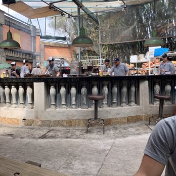 Quintal do Debetti - Burgers Near Me - São Paulo, SP