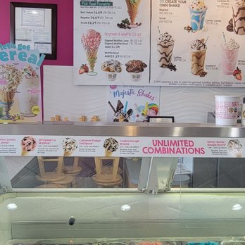 Marble Slab Creamery - a display of ice cream - Ice Cream & Frozen Yogurt Near Me - Macon, Georgia