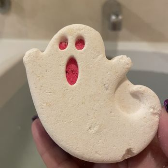 Lush - 10/4/25 - Cosmetics & Beauty Supply Near Me - Las Vegas, Nevada