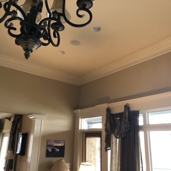 Pro Painters - Paint ceilings, crown mold and walls - Painters Near Me Pro Painters - Paint ceilings, crown mold and walls - Painters Near Me