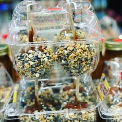 Mannino's Market - Carmel apples
