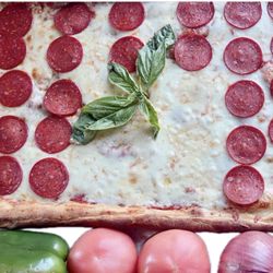 New Yorker Pizza
