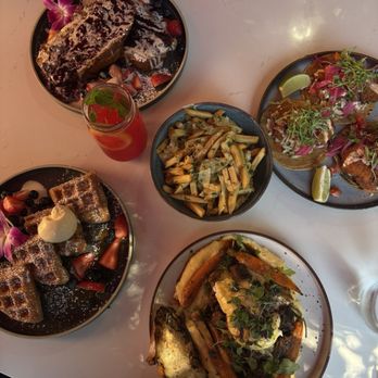 Eggy’s Neighborhood Kitchen - Breakfast & Brunch Near Me - Berkeley, California