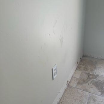 Rodriguez Classic Structure Construction - Freshly painted walls dirtied because they did not cover them - General Contractors Near Me