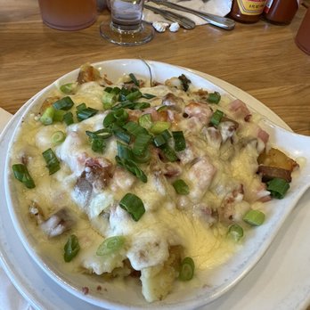 Broken Yolk Cafe - Meat Lovers Skillet - Breakfast & Brunch Near Me - Costa Mesa, California
