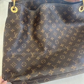 FASHIONPHILE - Peeling towards the bottom. - Used, Vintage & Consignment Near Me - Carlsbad, California FASHIONPHILE - Peeling towards the bottom. - Used, Vintage & Consignment Near Me - Carlsbad, California