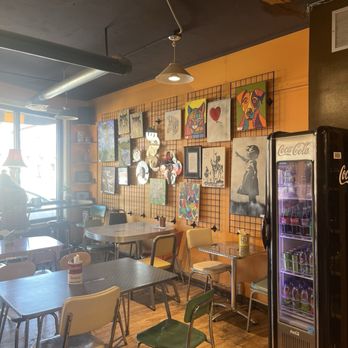 Munkabeans - Inside - Coffee & Tea Near Me - Hopkins, Minnesota Munkabeans - Inside - Coffee & Tea Near Me - Hopkins, Minnesota