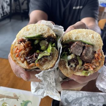 Phowheels - Shaky beef Banh Mi - Food Trucks Near Me - Burtonsville, Maryland
