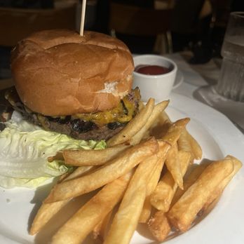 Pacifica Del Mar - Plain burger - New American Near Me - Del Mar, California Pacifica Del Mar - Plain burger - New American Near Me - Del Mar, California