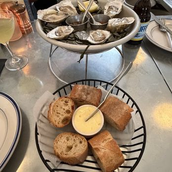 Regalade - Fresh oysters and delicious bread and butter - French Near Me - Los Angeles, California