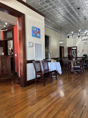 Oliver's Restaurant by null