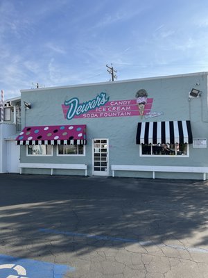 Dewar's Candy Shop by null