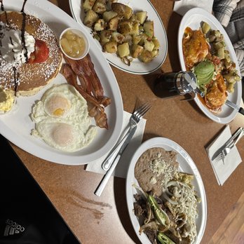 Alfredo's Cafe - We order Huevos Rancheros , Chilaquiles and Pancakes Combo with delicious cafe de la olla. - Breakfast & Brunch Near Me - Sun Valley, Nevada