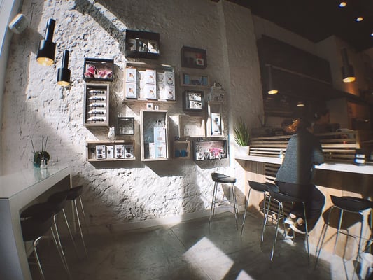 Cuperus Katelijne - Koffiebar & winkel by null